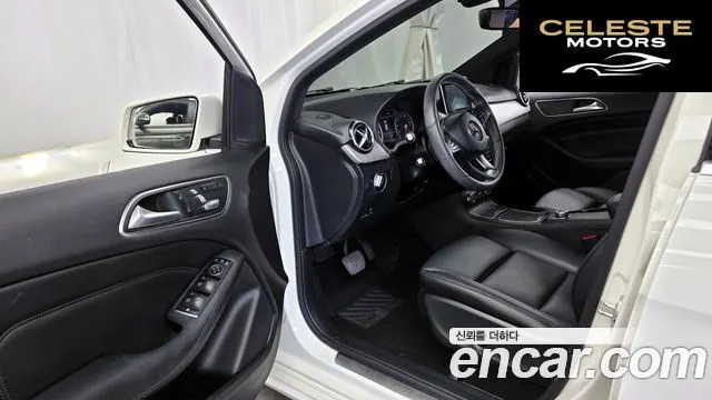 MERCEDES BENZ B-Classe W246 B220 2018 — photo 13 sur 30