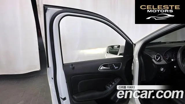 MERCEDES BENZ B-Classe W246 B220 2018 — photo 14 sur 30