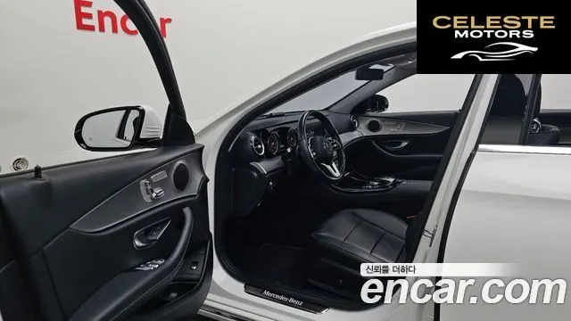 MERCEDES BENZ E-Classe W213 E300 Avantgarde 2019 — photo 13 sur 31