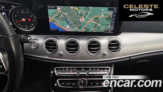 MERCEDES BENZ E-Classe W213 E300 Avantgarde 2019 — photo 19 sur 31