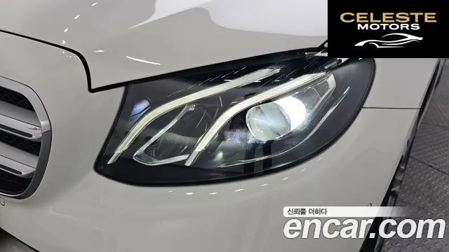 MERCEDES BENZ E-Classe W213 E300 Avantgarde 2019 — photo 8 sur 31