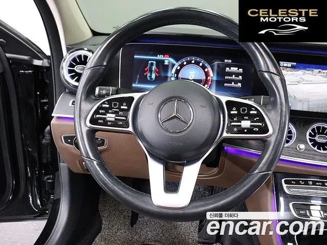 MERCEDES BENZ E-Classe W213 E300 4MATIC Avantgarde 2019 — photo 12 sur 26