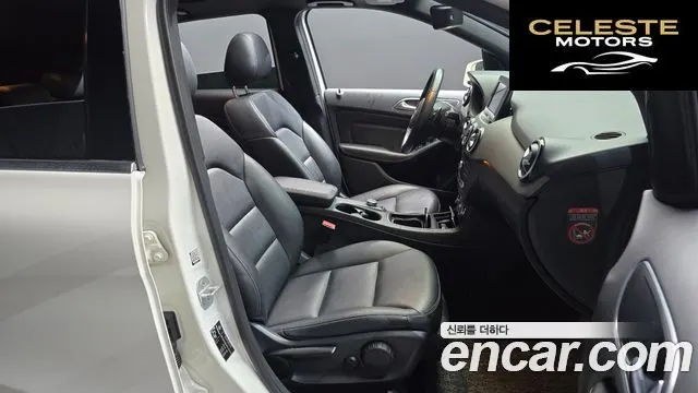 MERCEDES BENZ B-Classe W246 B200 CDI 2015 — photo 11 sur 20
