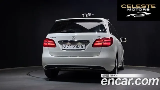 MERCEDES BENZ B-Classe W246 B200 CDI 2015 — photo 4 sur 20