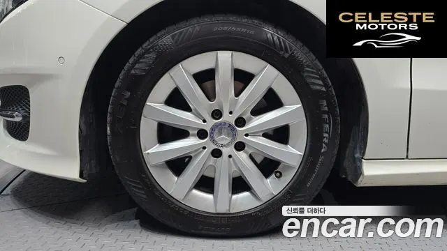 MERCEDES BENZ B-Classe W246 B200 CDI 2015 — photo 5 sur 20