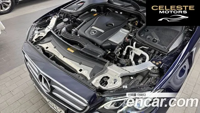 MERCEDES BENZ E-Classe W213 E250 Avantgarde 2020 — photo 6 sur 32
