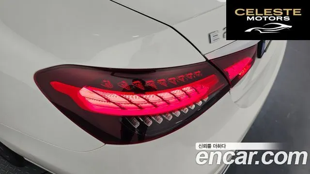 MERCEDES BENZ E-Classe W213 E250 Avantgarde 2021 — photo 9 sur 33