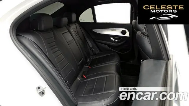 MERCEDES BENZ E-Classe W213 E250 Avantgarde 2020 — photo 17 sur 41