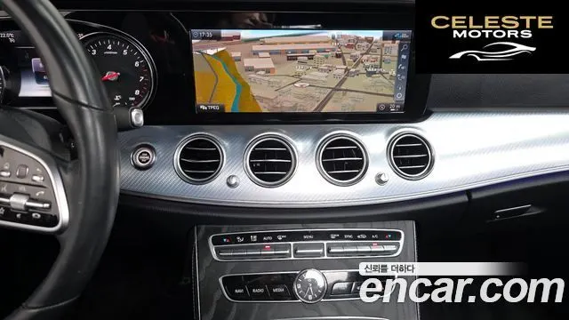 MERCEDES BENZ E-Classe W213 E250 Avantgarde 2020 — photo 18 sur 41