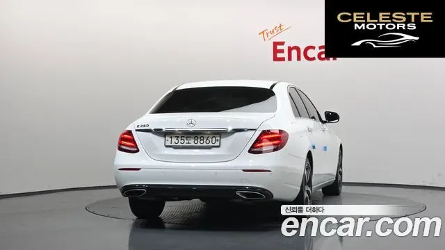 MERCEDES BENZ E-Classe W213 E250 Avantgarde 2020 — photo 4 sur 41