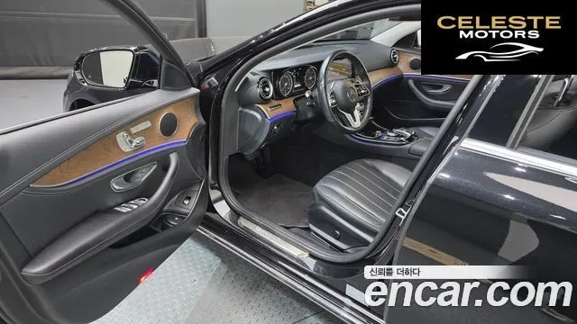 MERCEDES BENZ E-Classe W213 E220d 4MATIC Exclusive 2020 — photo 13 sur 32