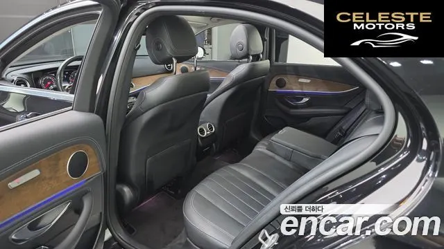 MERCEDES BENZ E-Classe W213 E220d 4MATIC Exclusive 2020 — photo 16 sur 32