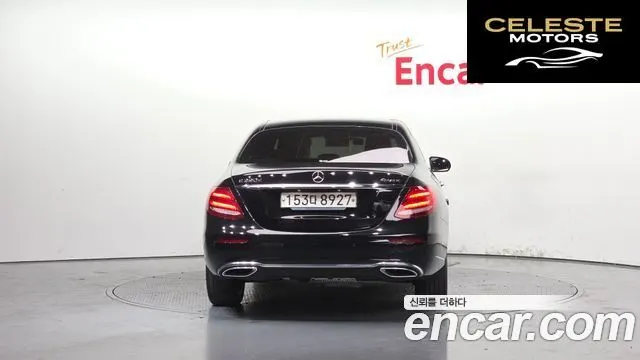 MERCEDES BENZ E-Classe W213 E220d 4MATIC Exclusive 2020 — photo 4 sur 32