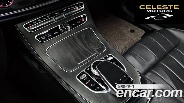 MERCEDES BENZ E-Classe W213 E220d Coupé 2018 — photo 17 sur 20