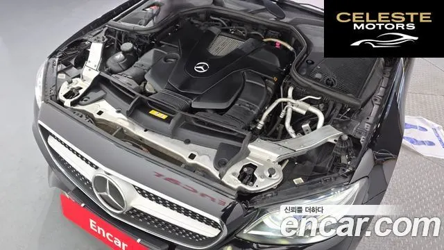 MERCEDES BENZ E-Classe W213 E400 4MATIC Coupé 2017 — photo 6 sur 33