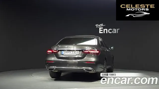 MERCEDES BENZ E-Classe W213 E300e 4MATIC Exclusive 2021 — photo 4 sur 35