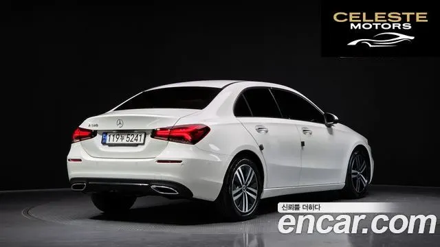 MERCEDES BENZ A-Classe W177 A220 Berline 2023 — photo 2 sur 20