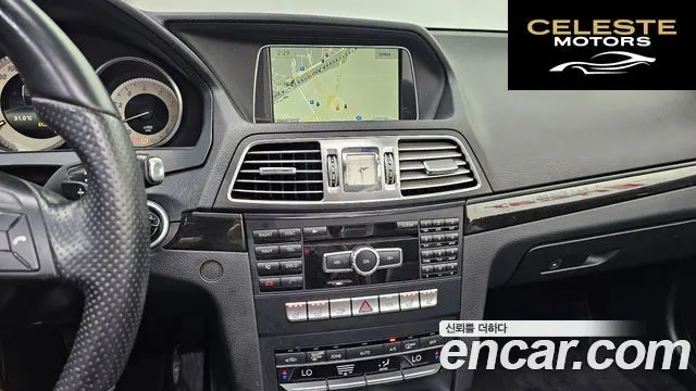 MERCEDES BENZ E-Classe W212 E200 Cabriolet 2014 — photo 14 sur 20