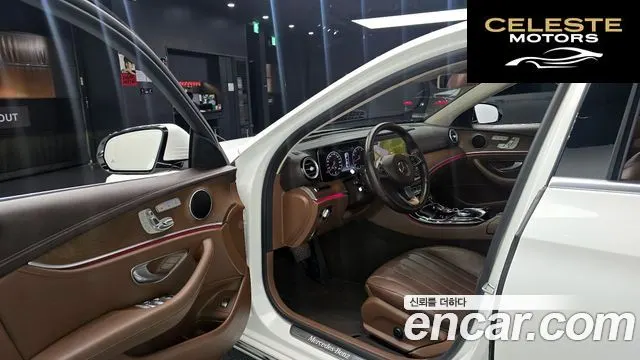 MERCEDES BENZ E-Classe W213 E300 Exclusive 2017 — photo 13 sur 30
