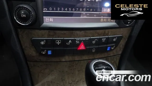 MERCEDES BENZ E-Classe W211 E350 2009 — photo 15 sur 20