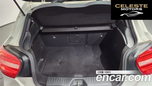 MERCEDES BENZ A-Classe W176 A200 CDI Night 2014 — photo 17 sur 20