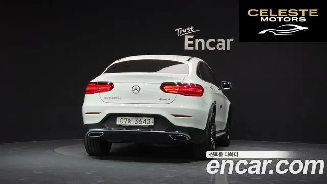 MERCEDES BENZ GLC-Classe X253 GLC220 d 4MATIC Premium Coupé 2017 — photo 4 sur 20