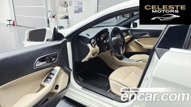 MERCEDES BENZ CLA-Classe C117 CLA250 4MATIC 2014 — photo 10 sur 20