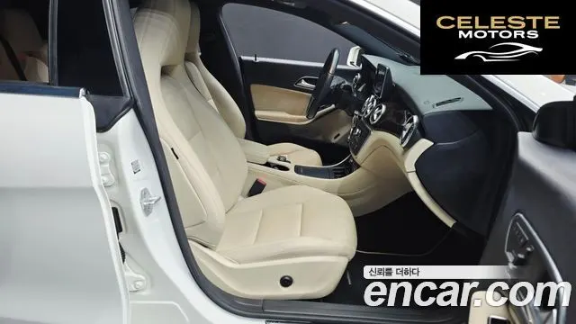 MERCEDES BENZ CLA-Classe C117 CLA250 4MATIC 2014 — photo 12 sur 20