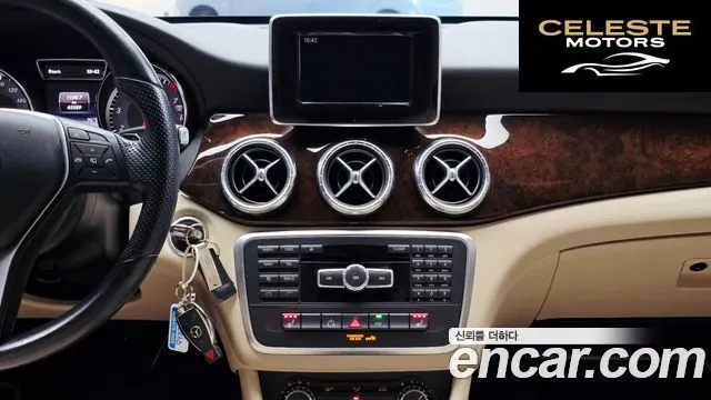 MERCEDES BENZ CLA-Classe C117 CLA250 4MATIC 2014 — photo 20 sur 20