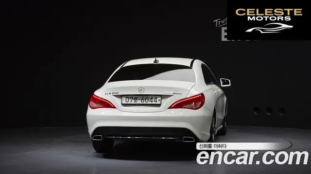 MERCEDES BENZ CLA-Classe C117 CLA250 4MATIC 2014 — photo 4 sur 20