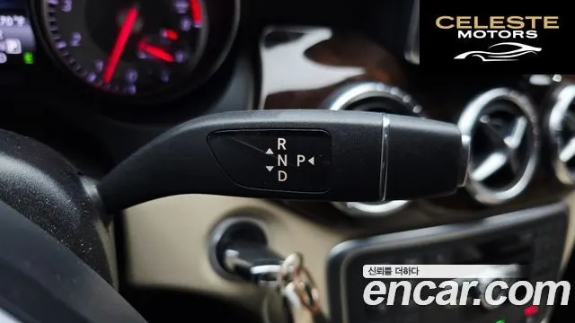 MERCEDES BENZ CLA-Classe C117 CLA250 4MATIC 2014 — photo 9 sur 20