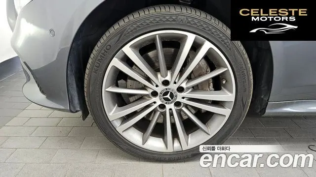 MERCEDES BENZ CLS-Classe C257 CLS400d 4MATIC 2019 — photo 5 sur 36