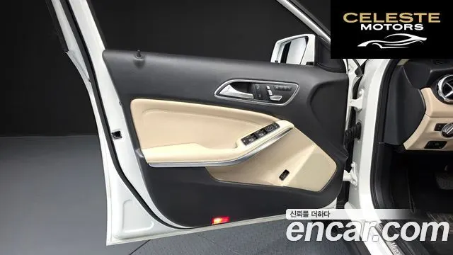 MERCEDES BENZ GLA-Classe X156 GLA220 Premium 2019 — photo 14 sur 38