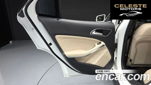 MERCEDES BENZ GLA-Classe X156 GLA220 Premium 2019 — photo 15 sur 38