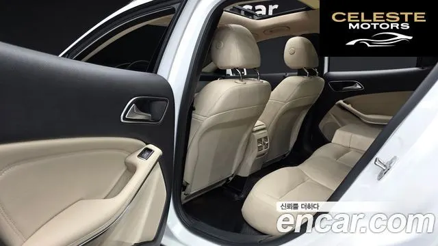 MERCEDES BENZ GLA-Classe X156 GLA220 Premium 2019 — photo 17 sur 38