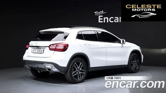 MERCEDES BENZ GLA-Classe X156 GLA220 Premium 2019 — photo 2 sur 38