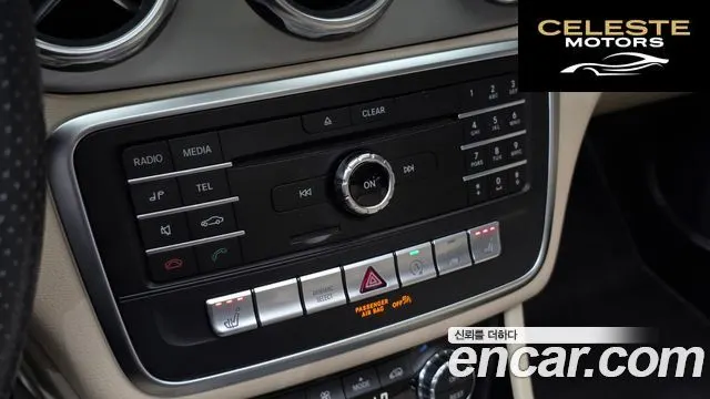 MERCEDES BENZ GLA-Classe X156 GLA220 Premium 2019 — photo 24 sur 38