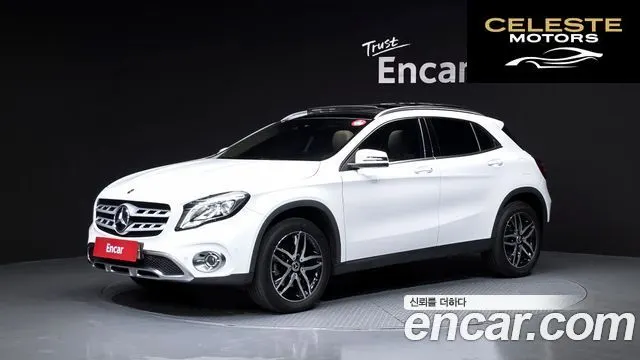 MERCEDES BENZ GLA-Classe X156 GLA220 Premium 2019 — photo 34 sur 38