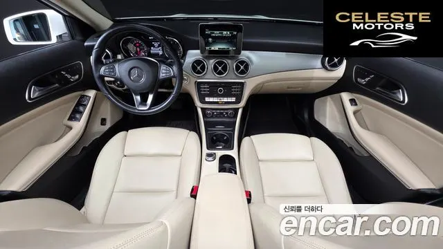 MERCEDES BENZ GLA-Classe X156 GLA220 Premium 2019 — photo 36 sur 38