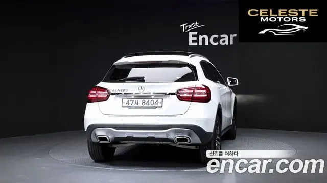 MERCEDES BENZ GLA-Classe X156 GLA220 Premium 2019 — photo 4 sur 38