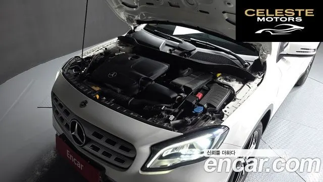 MERCEDES BENZ GLA-Classe X156 GLA220 Premium 2019 — photo 6 sur 38