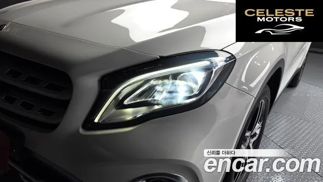 MERCEDES BENZ GLA-Classe X156 GLA220 Premium 2019 — photo 8 sur 38