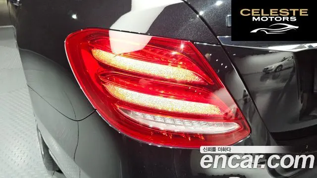 MERCEDES BENZ E-Classe W213 E220d Avantgarde 2019 — photo 9 sur 30