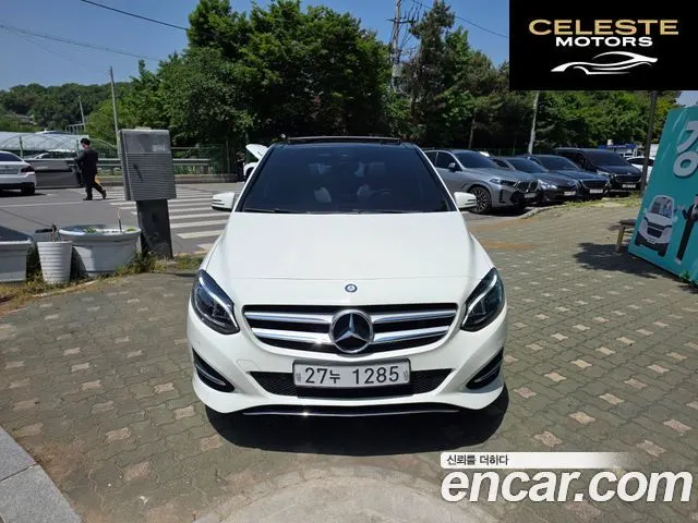 MERCEDES BENZ B-Classe W246 B200 d 2017 — photo 3 sur 22