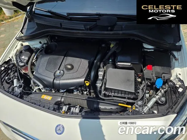 MERCEDES BENZ B-Classe W246 B200 d 2017 — photo 6 sur 22