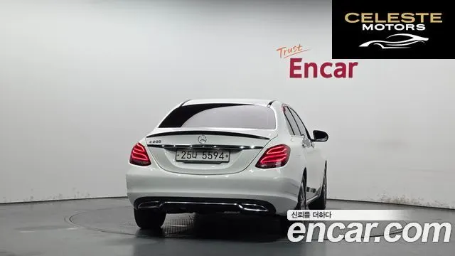 MERCEDES BENZ C-Classe W205 C200 Avantgarde 2017 — photo 4 sur 20