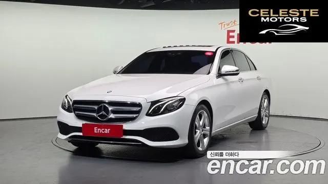 MERCEDES BENZ E-Classe W213 E200 Avantgarde 2017 — photo 1 sur 20