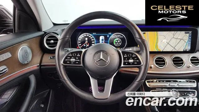 MERCEDES BENZ E-Classe W213 E300 4MATIC Exclusive 2019 — photo 14 sur 20