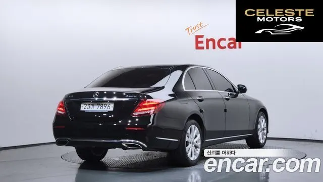 MERCEDES BENZ E-Classe W213 E300 4MATIC Exclusive 2019 — photo 2 sur 20