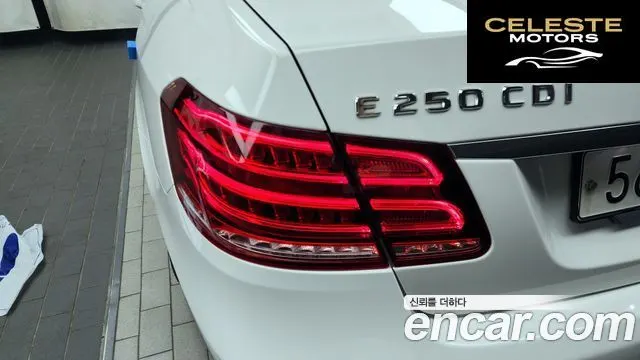 MERCEDES BENZ E-Classe W212 E250 CDI 4MATIC 2014 — photo 8 sur 32